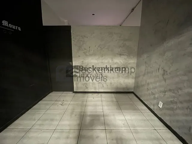 Loja com 15m², para alugar, no bairro Vila Santa Cecília em Volta Redonda