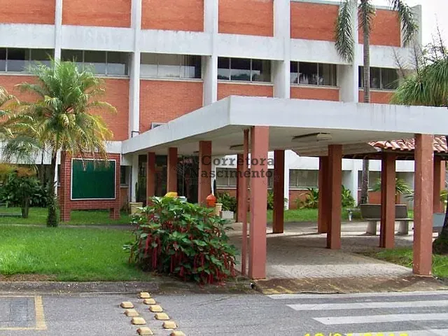 Loja com 900m², para alugar, no bairro Rio Comprido em São José dos Campos