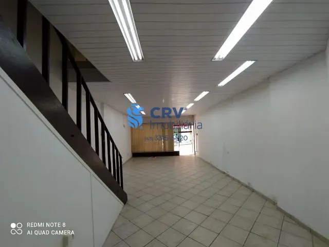 Loja com 55m², à venda ou para alugar, no bairro Centro em Londrina