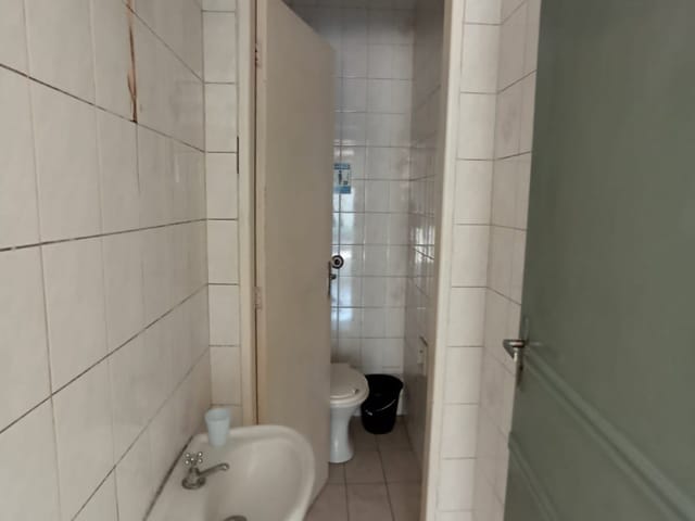 Loja para alugar, no bairro Tabaú em Pindamonhangaba