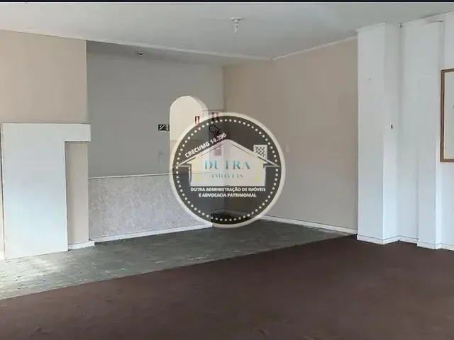 Loja com 270m², para alugar, no bairro Morro da Glória em Juiz de Fora