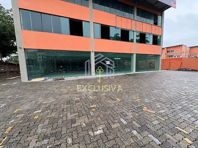 Loja com 130m², para alugar, no bairro Jardim Carioca em Rio de Janeiro