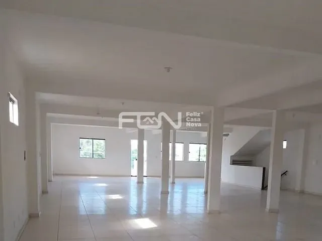 Loja com 300m², para alugar, no bairro Centro em Camaçari