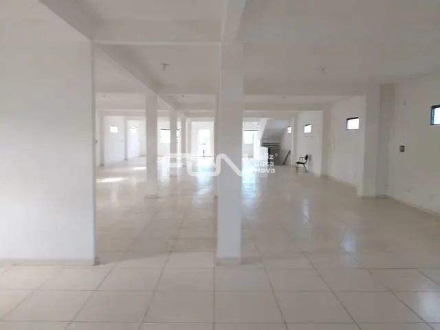 Loja com 300m², para alugar, no bairro Centro em Camaçari