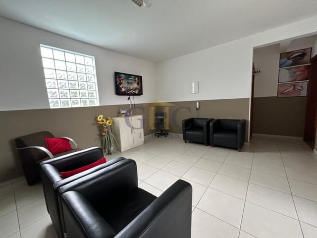 Sala com 25m², para alugar, no bairro Centro em Salto de Pirapora