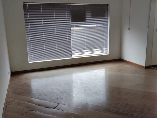 Loja com 320m², para alugar, no bairro Saúde em São Paulo