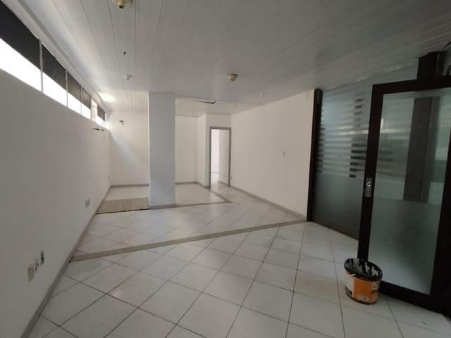 Loja à venda ou para alugar, no bairro Pituba em Salvador