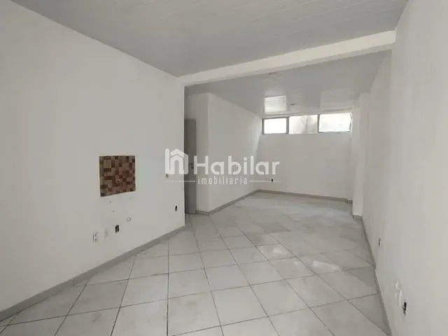 Loja à venda ou para alugar, no bairro Pituba em Salvador
