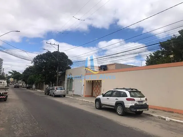 Loja para alugar, no bairro Candeias em Vitória da Conquista