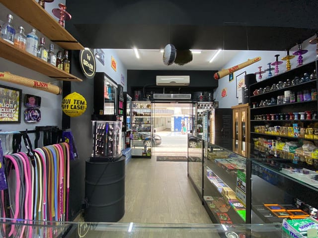 Loja à venda, no bairro Centro em Balneário Camboriú