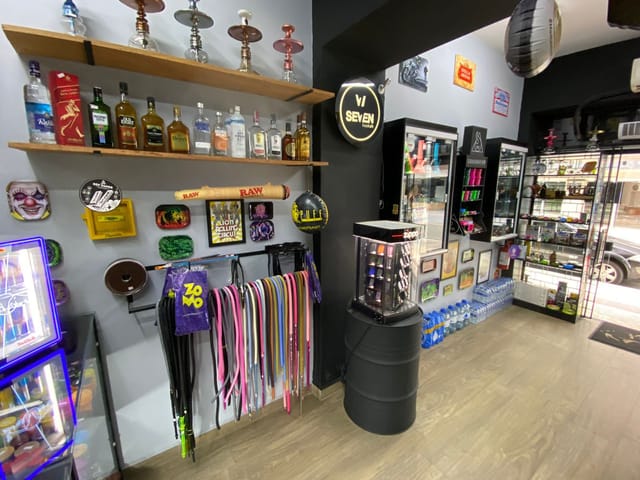 Loja à venda, no bairro Centro em Balneário Camboriú