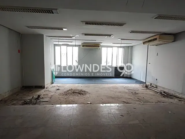 Loja com 2850m², à venda, no bairro Centro em Rio de Janeiro
