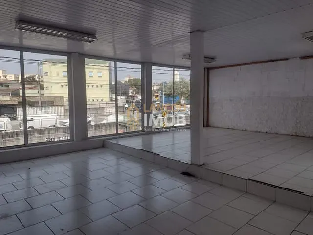 Loja com 234m², à venda, no bairro Vila Vianelo em Jundiaí