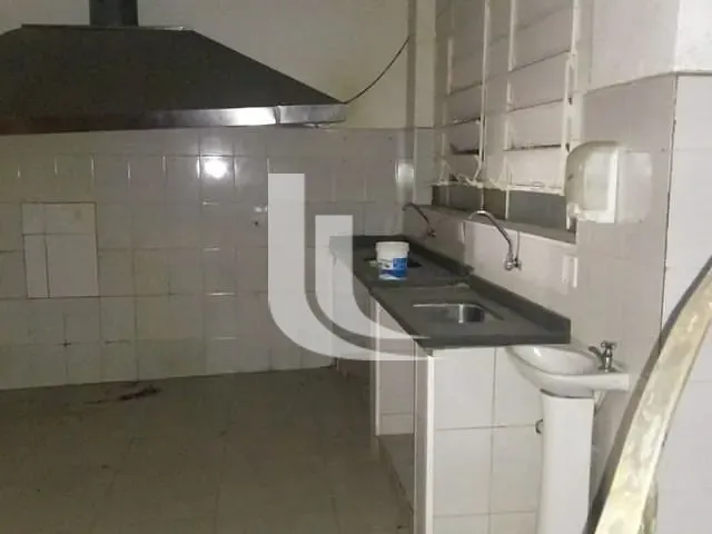 Loja com 11111m², para alugar, no bairro Campos Elíseos em São Paulo