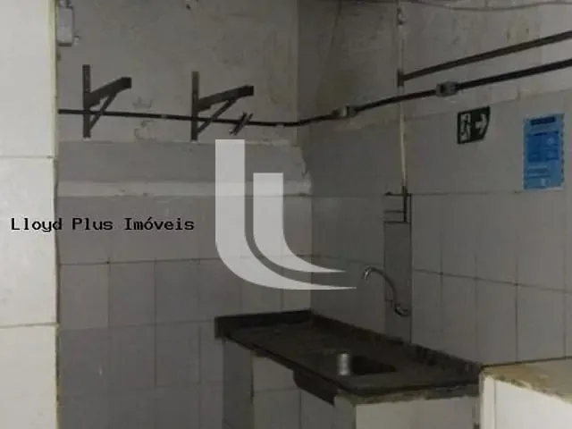 Loja com 11111m², para alugar, no bairro Campos Elíseos em São Paulo