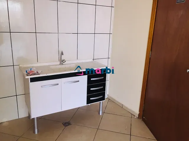 Loja com 180m², para alugar, no bairro Candido Bertine em Santa Bárbara D'Oeste
