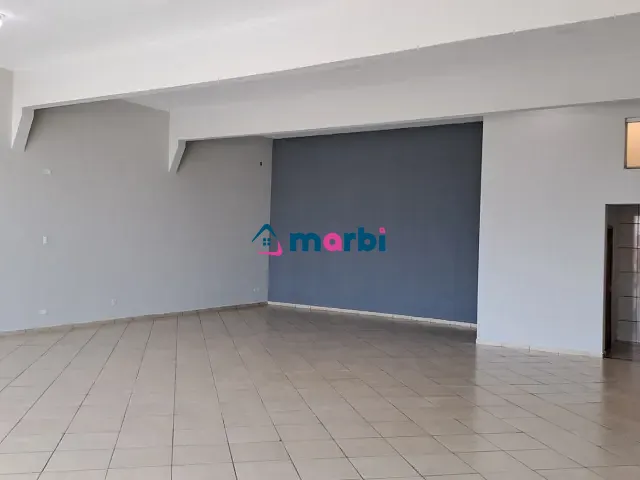 Loja com 180m², para alugar, no bairro Candido Bertine em Santa Bárbara D'Oeste