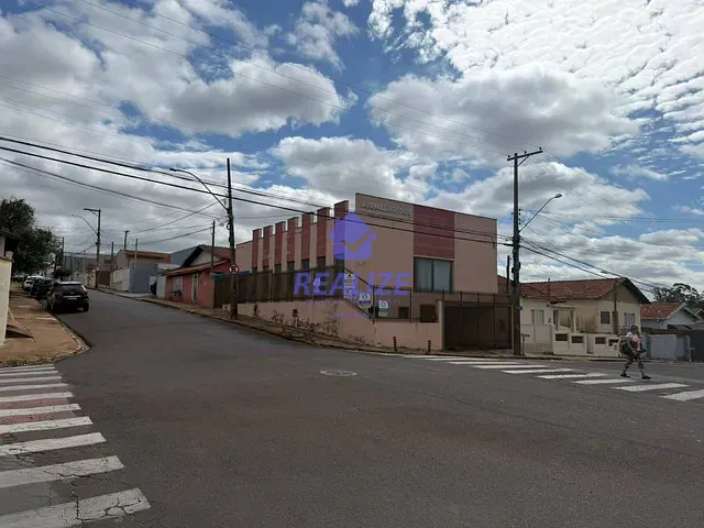 Loja à venda, no bairro Vila São Lúcio em Botucatu