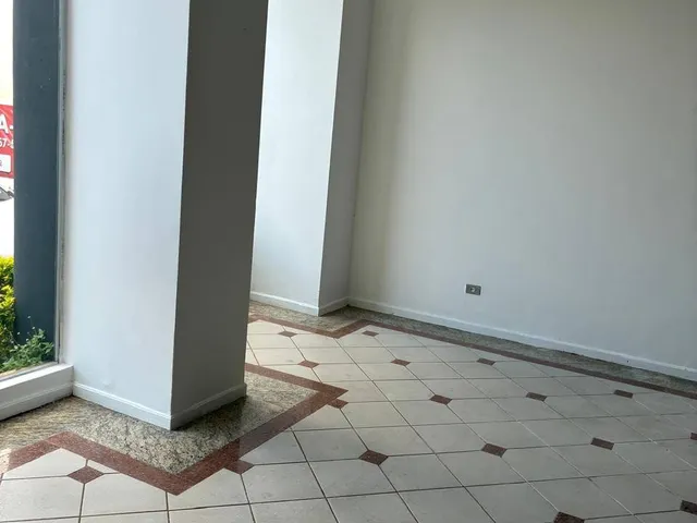 Loja com 10m², para alugar, no bairro Vitória em Londrina