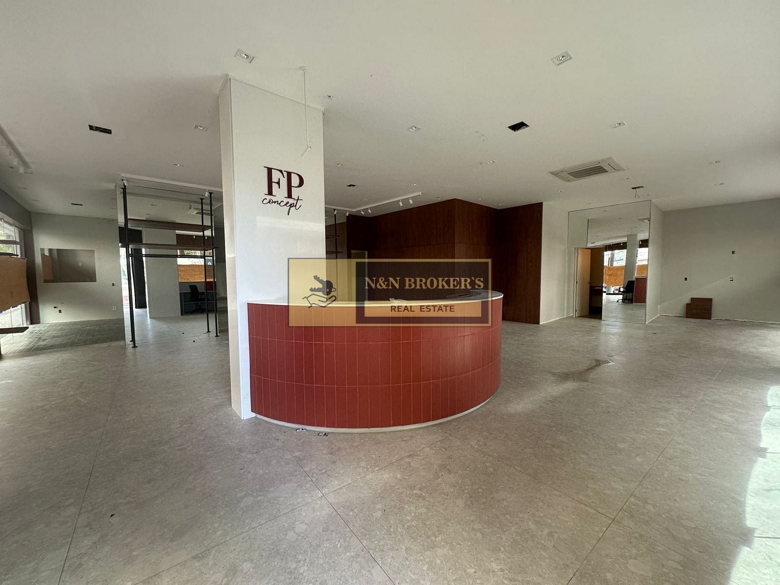 Loja-Salão para alugar, 300m² - Foto 4