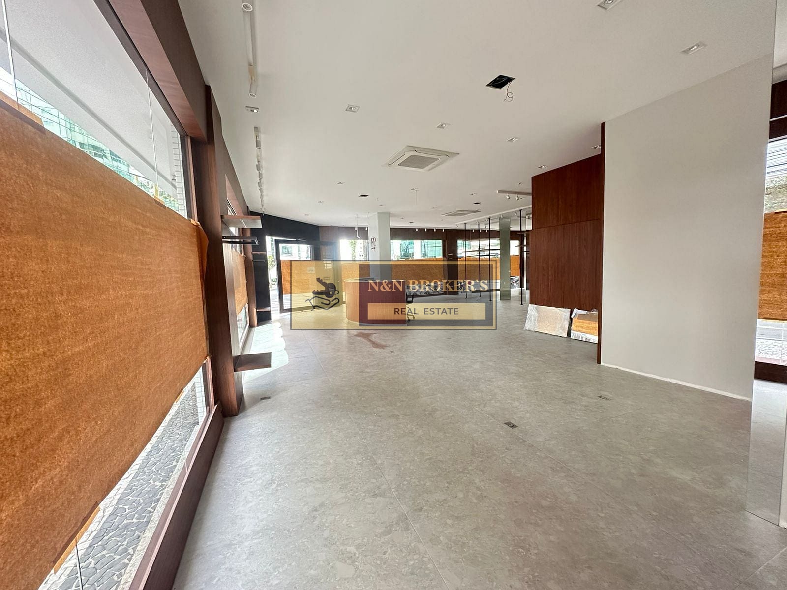 Loja-Salão para alugar, 300m² - Foto 8