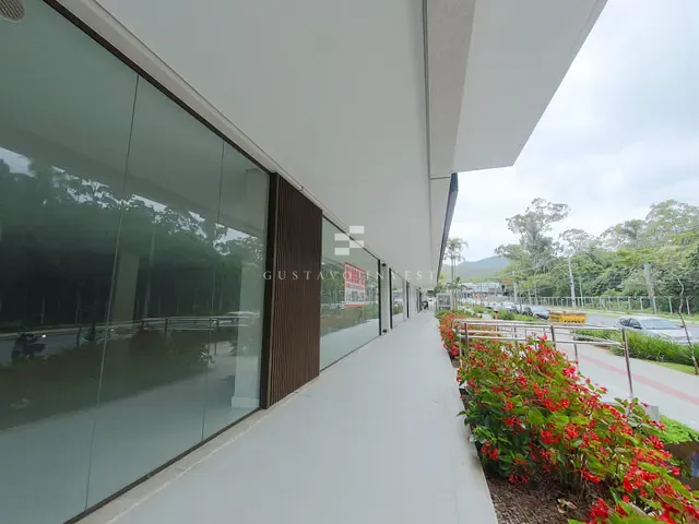 Loja para alugar, no bairro Praia Brava de Itajaí em Itajaí