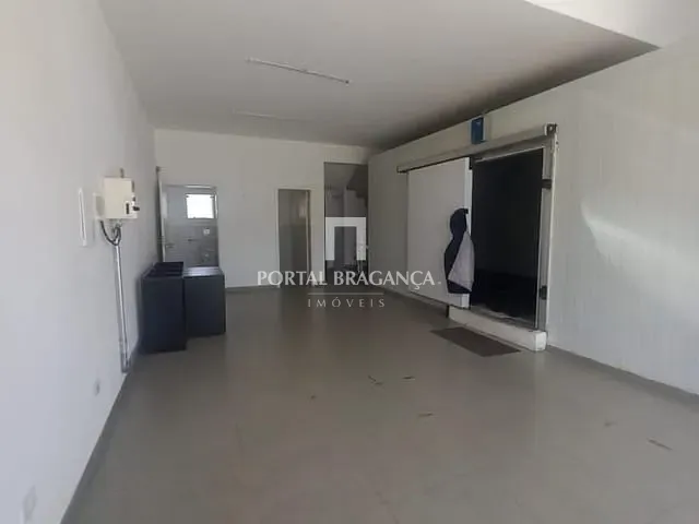 Loja com 140m², à venda, no bairro Residencial Quinta dos Vinhedos em Bragança Paulista