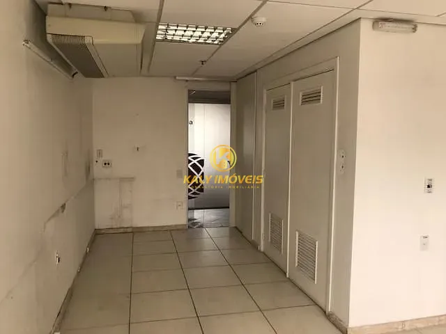 Loja à venda ou para alugar, no bairro Paraíso em Santo André
