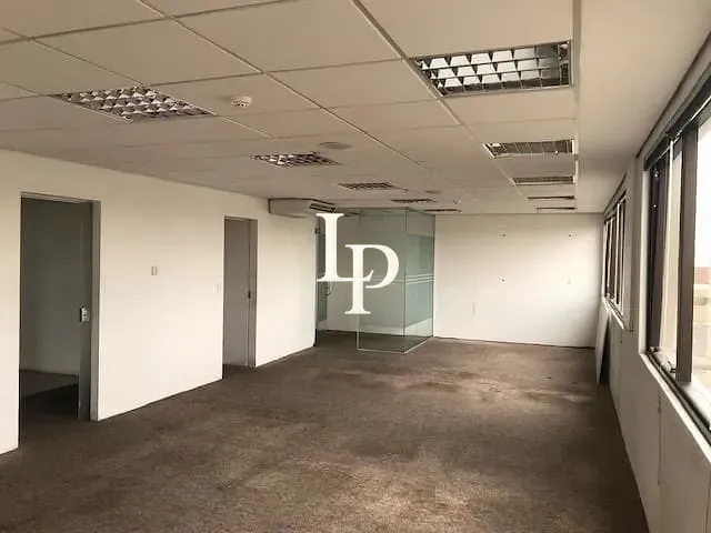Loja à venda ou para alugar, no bairro Paraíso em Santo André