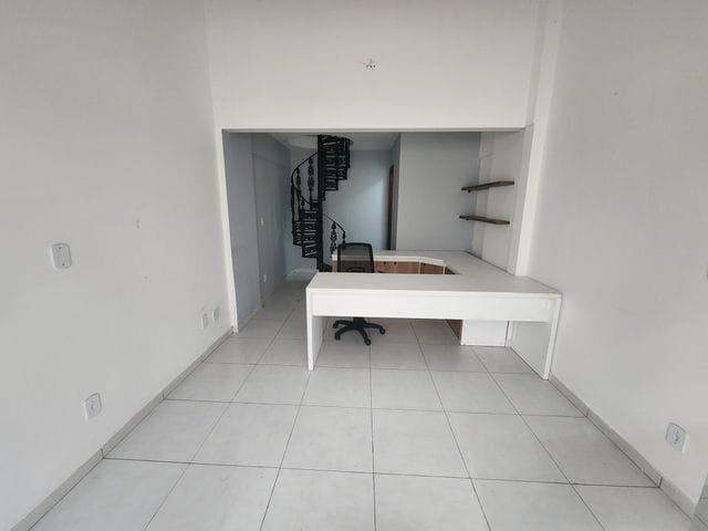 Loja com 50m², para alugar, no bairro Braga em Cabo Frio