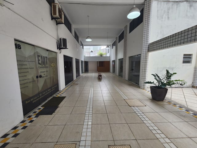 Loja com 50m², para alugar, no bairro Braga em Cabo Frio