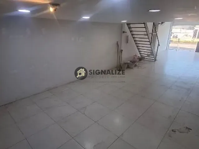 Loja com 130m², para alugar, no bairro Balneário São Pedro em São Pedro da Aldeia