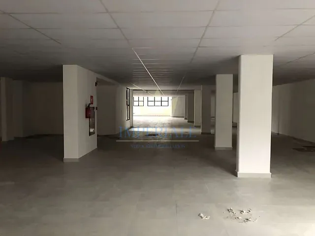 Loja com 1574m², para alugar, no bairro Centro em Ponta Grossa