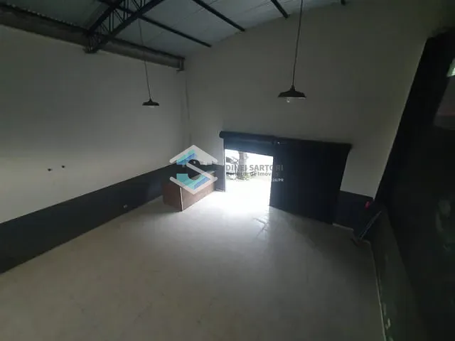 Loja com 253m², à venda ou para alugar, no bairro CENTRO em Jacarezinho