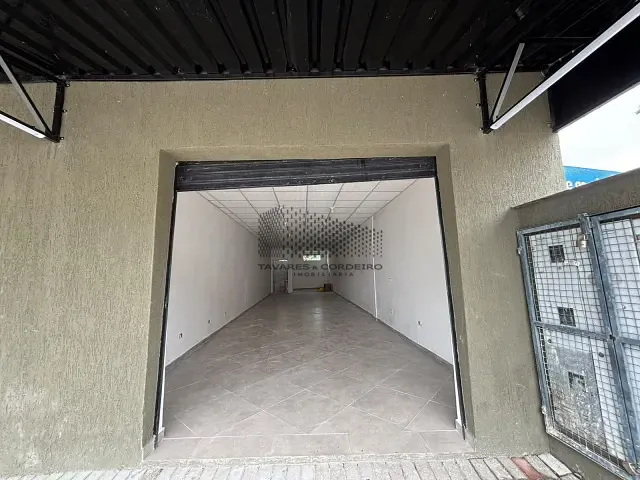 Loja com 64m², para alugar, no bairro Centro em Piraquara