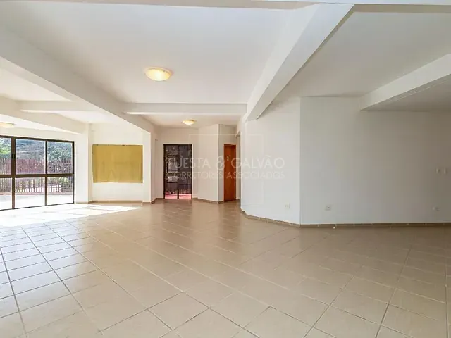 Loja com 97m², para alugar, no bairro Vila Izabel em Curitiba