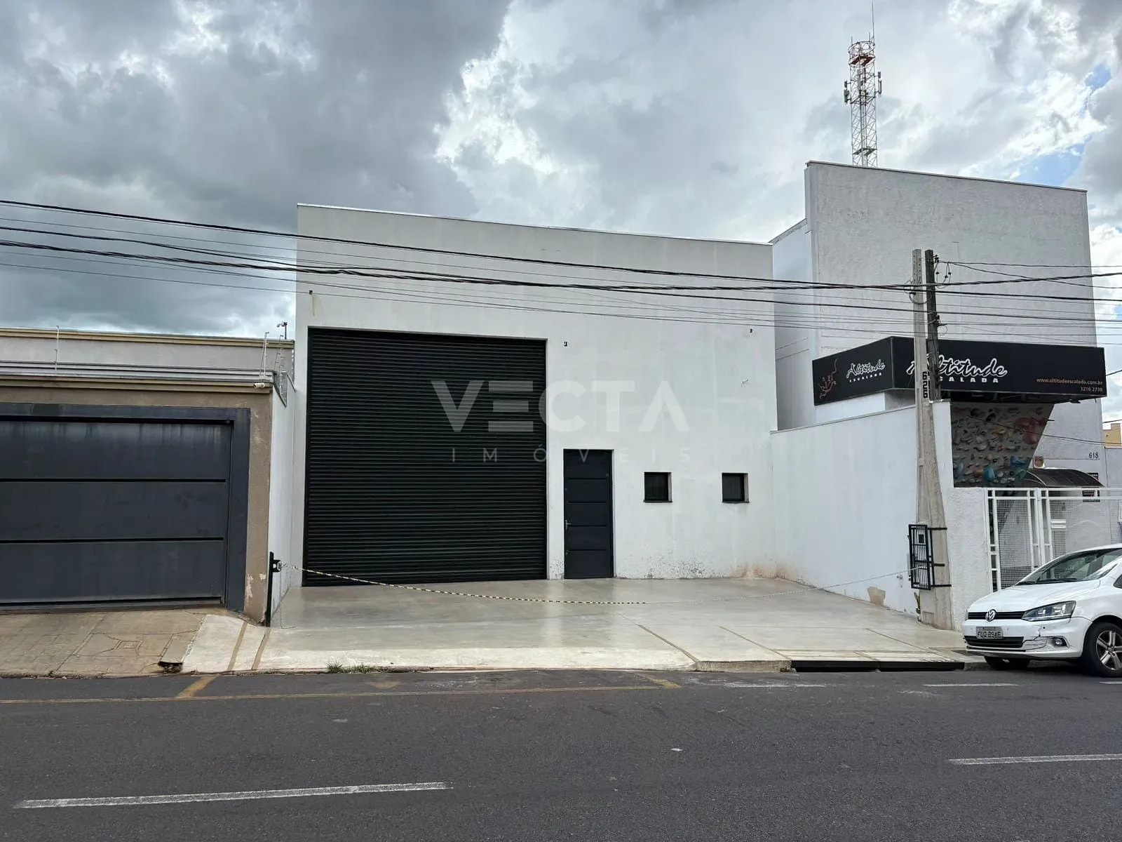 Loja-Salão, 140 m² - Foto 1