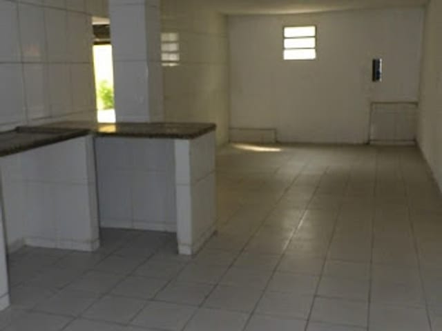Loja com 90m², para alugar, no bairro Vila Camargos em Guarulhos