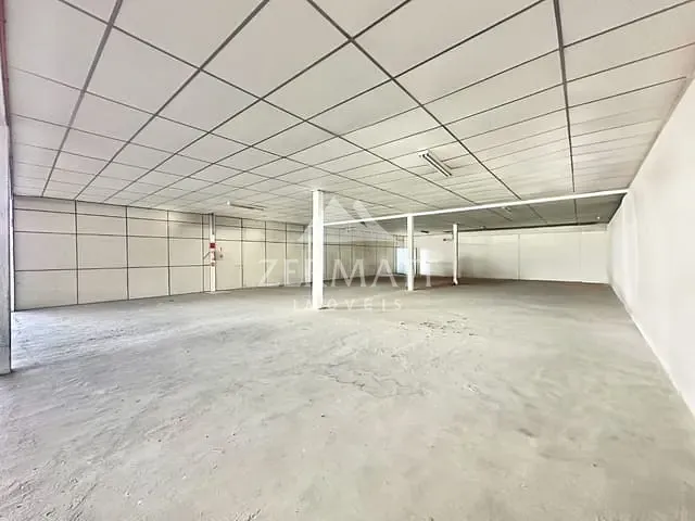 Loja com 658m², para alugar, no bairro Itoupava Norte em Blumenau