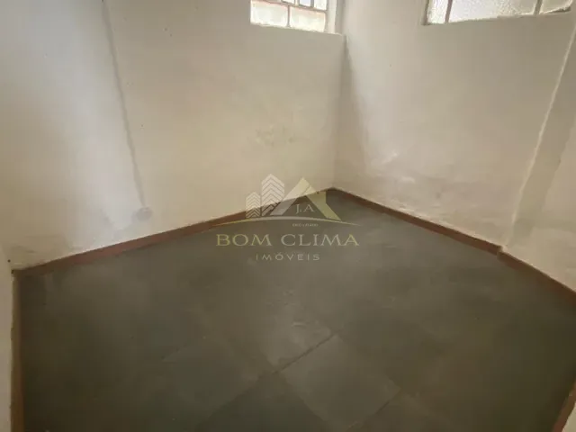 Loja com 30m², para alugar, no bairro Santa Terezinha em Juiz de Fora