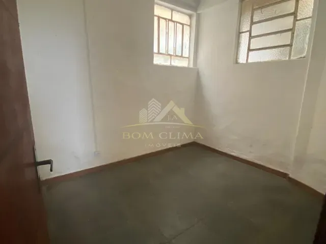 Loja com 30m², para alugar, no bairro Santa Terezinha em Juiz de Fora