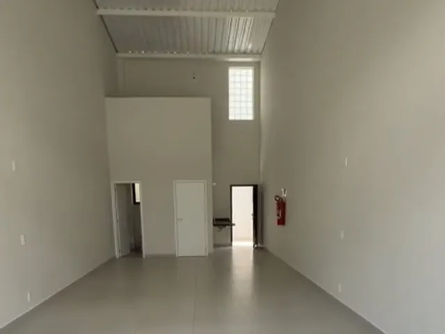 Foto do Box/Garagem - Loja para Locação | Atibaia Jardim | Atibaia, SP | Boa Vista Imóveis