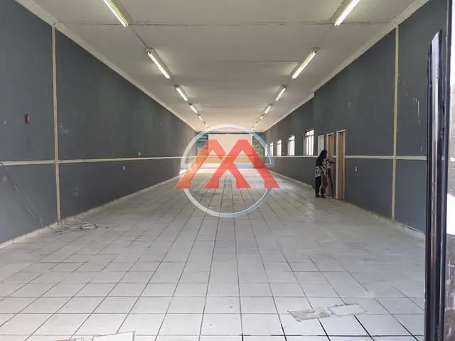 Loja para alugar, no bairro Vila Tostoi em São Paulo