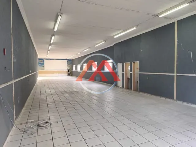 Loja para alugar, no bairro Vila Tostoi em São Paulo