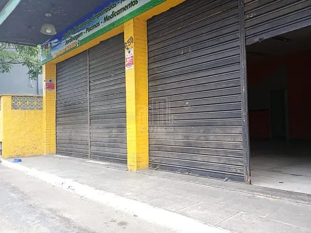 Loja com 120m², para alugar, no bairro Centro em Guapimirim