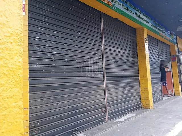 Loja com 120m², para alugar, no bairro Centro em Guapimirim