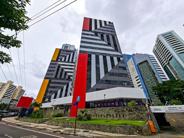 Loja à venda, no bairro Caminho das Árvores em Salvador