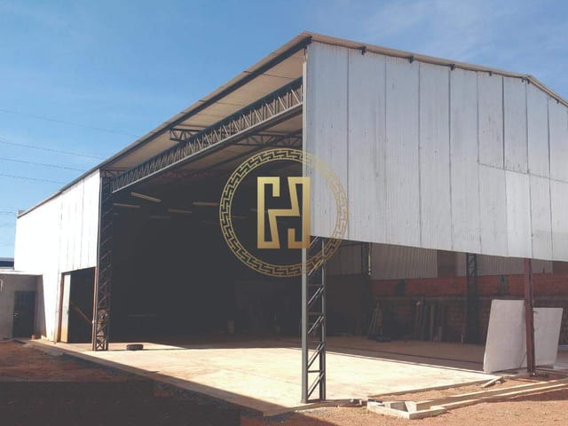 Loja com 800m², à venda, no bairro Comercial José Aparecido Ribeiro em Nova Mutum