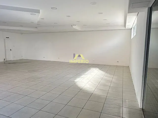 Loja com 139m², para alugar, no bairro Centro em Salto