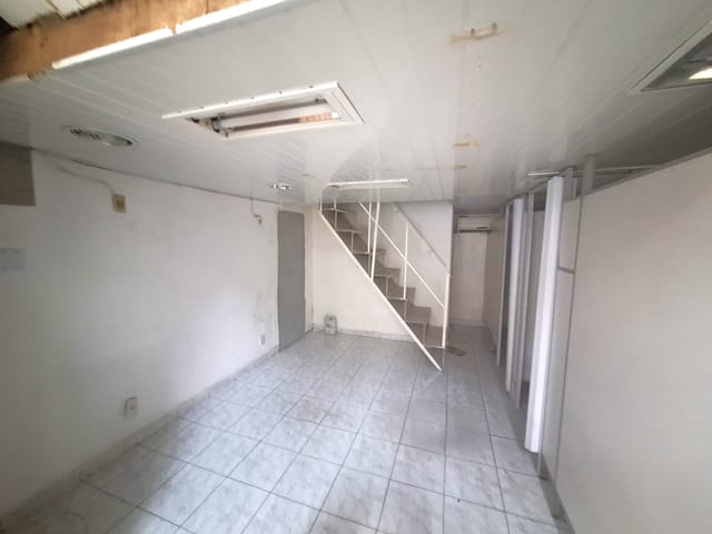 Foto do Loja - Loja para Locação no coração de Niterói - 32m² com Banheiro! | JB Imóveis Ltda
